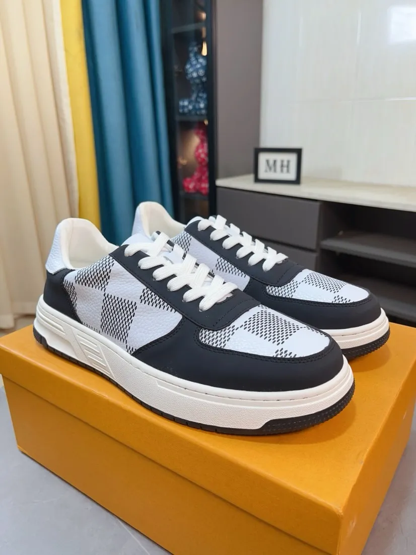 Men's shoes💰400🌹🌹[LV]🌹High-end men's shoes brand: Official website 1:1 Latest masterpiece: The upper is made of Italian imported first-layer cowhide with special materials➕Full genuine leather lining🔥, making walking more convenient and comfortable! Exclusive new style, stunning work [color]! Create a fashionable personality to set off your uniqueness! A must-have for trendy men! Classic🔥Number: 38-44